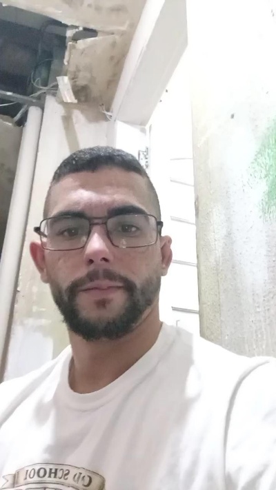 Abrahao22 live cam on Cam4