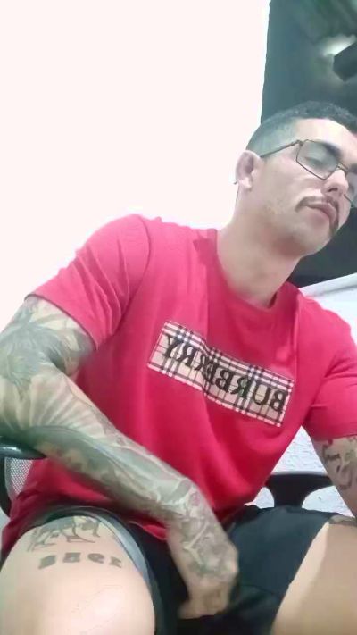 Abrahao22 live cam on Cam4