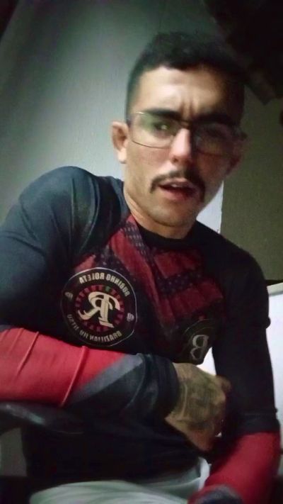 Abrahao22 live cam on Cam4