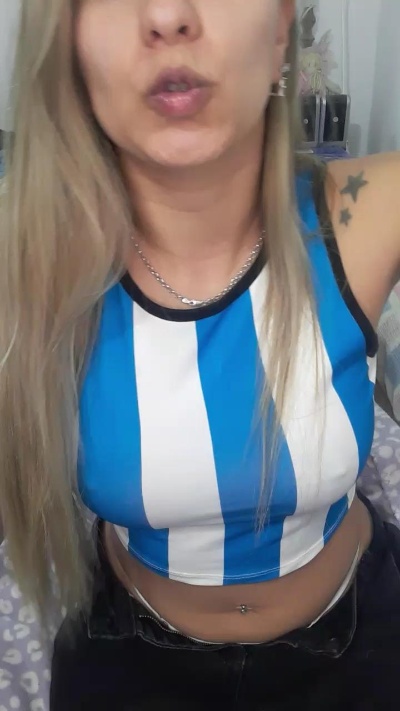 Abyy_1 live cam on Cam4