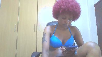 Ackiehfw35 live cam on Cam4