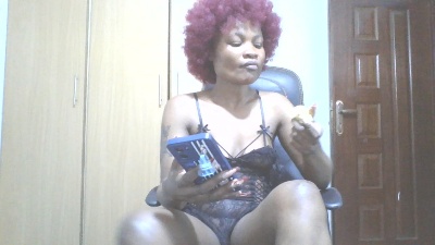 Ackiehfw35 live cam on Cam4