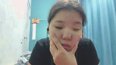 AdahTorda live cam on Cam4