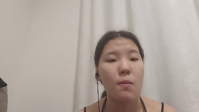 AdahTorda live cam on Cam4