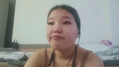 AdahTorda live cam on Cam4