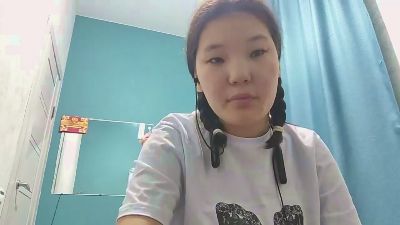 AdahTorda live cam on Cam4