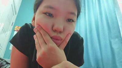 AdahTorda live cam on Cam4