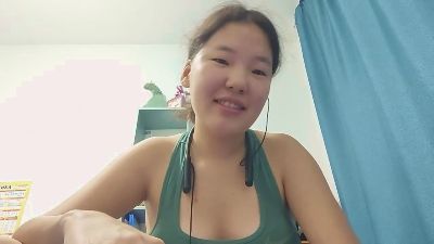 AdahTorda live cam on Cam4