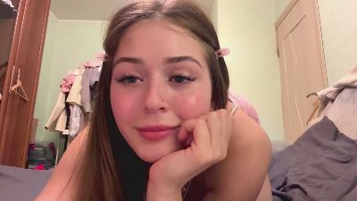 AdalineFontus live cam on Cam4