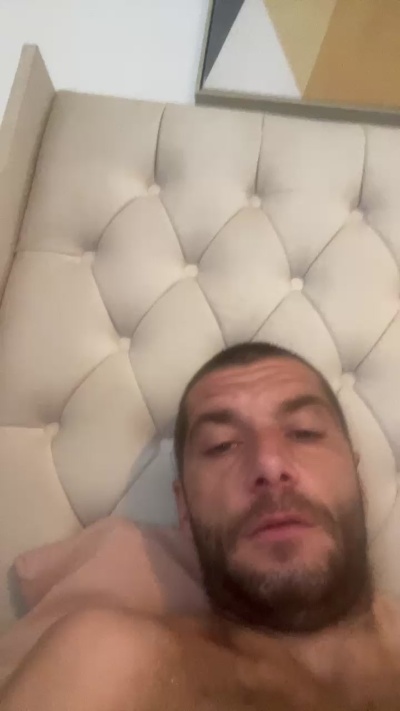 Adam26 live cam on UnifiedCams