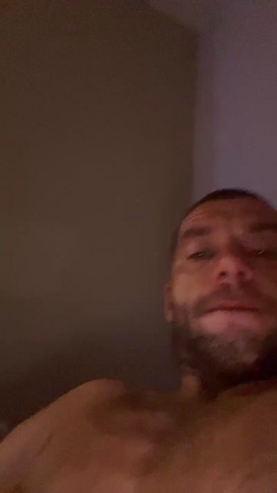 Adam26 live cam on Cam4