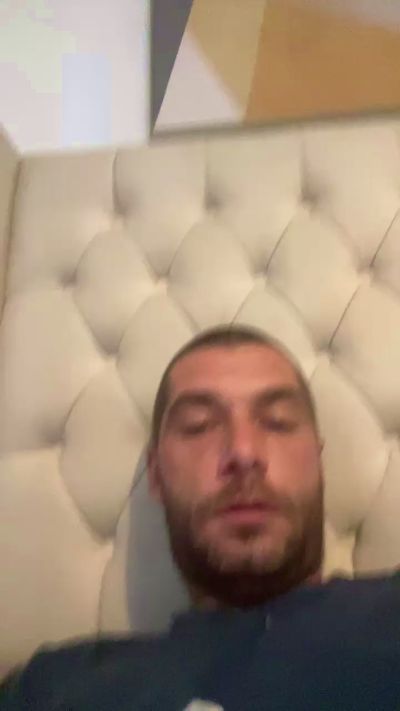 Adam26 live cam on Cam4