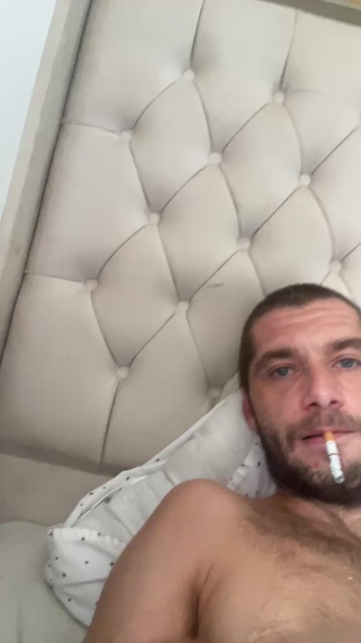 Adam26 live cam on Cam4