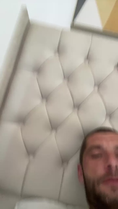 Adam26 live cam on Cam4