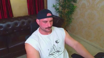 AdamJameson live cam on Cam4