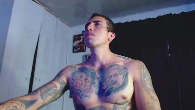 Adam_Hudsond live cam on Cam4