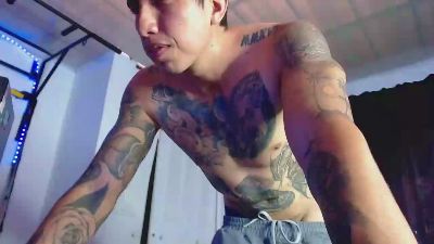 Adam_Hudsond live cam on Cam4