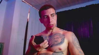 Adam_Hudsond live cam on Cam4