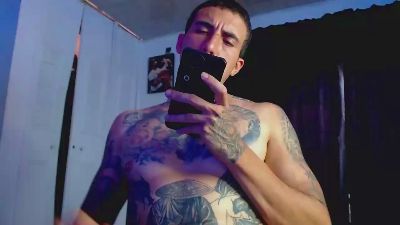 Adam_Hudsond live cam on Cam4