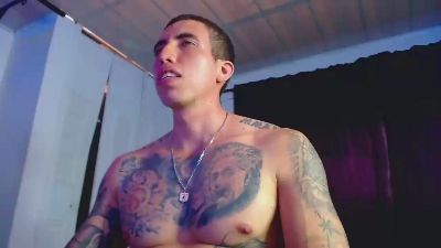 Adam_Hudsond live cam on Cam4