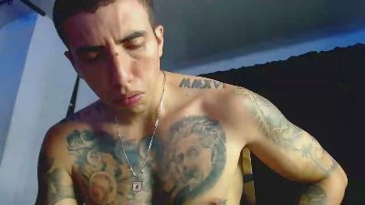 Adam_Hudsond live cam on Cam4
