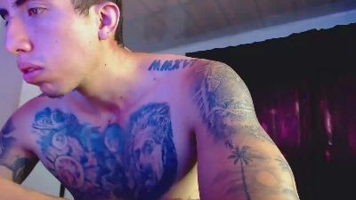 Adam_Hudsond live cam on Cam4