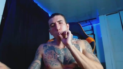 Adam_Hudsond live cam on Cam4