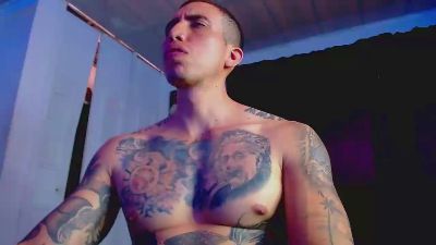 Adam_Hudsond live cam on Cam4