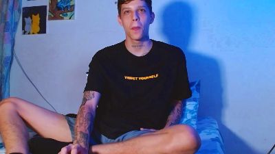 Adam_Master77 live cam on Cam4