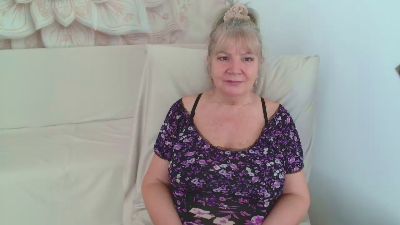 Adama4love live cam on Cam4