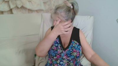Adama4love live cam on Cam4
