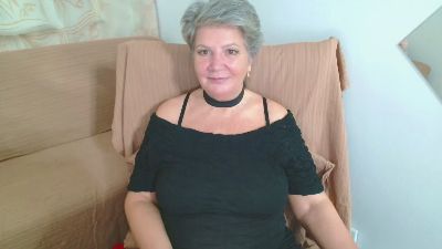 Adama4love live cam on Cam4