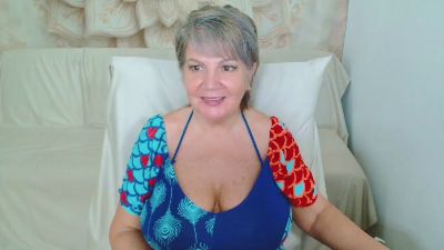 Adama4love live cam on Cam4