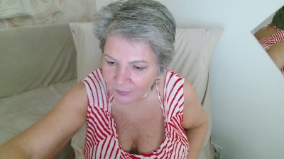 Adama4love live cam on Cam4