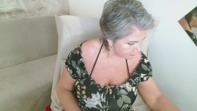 Adama4love live cam on Cam4