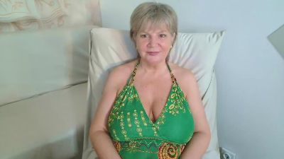 Adama4love live cam on Cam4
