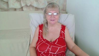 Adama4love live cam on Cam4