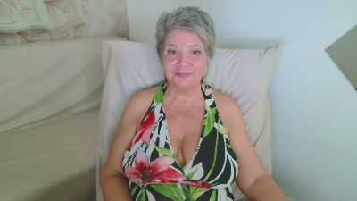 Adama4love live cam on Cam4