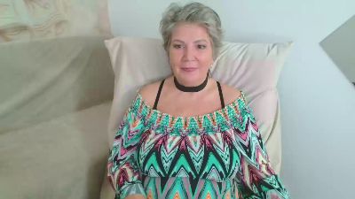 Adama4love live cam on Cam4