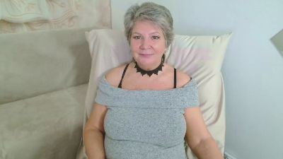 Adama4love live cam on Cam4