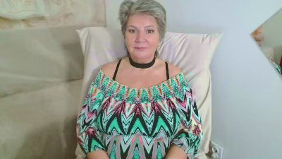 Adama4love live cam on Cam4
