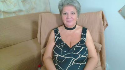 Adama4love live cam on Cam4