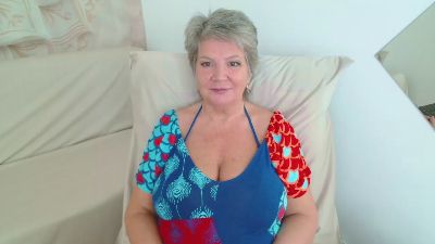 Adama4love live cam on Cam4