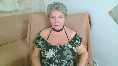 Adama4love live cam on Cam4