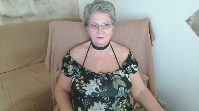 Adama4love live cam on Cam4