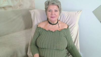 Adama4love live cam on Cam4