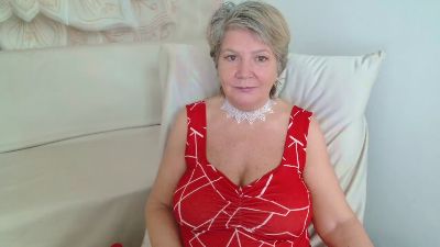 Adama4love live cam on Cam4
