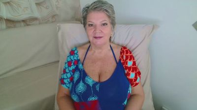 Adama4love live cam on Cam4