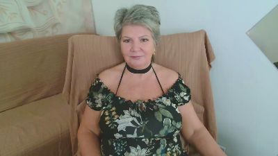 Adama4love live cam on Cam4