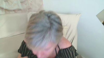 Adama4love live cam on Cam4